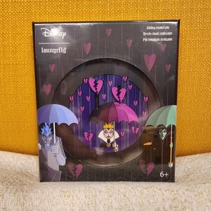 Loungefly Disney Villains Evil Queen Sliding Hearts Limited Editon Pin 3" NEW